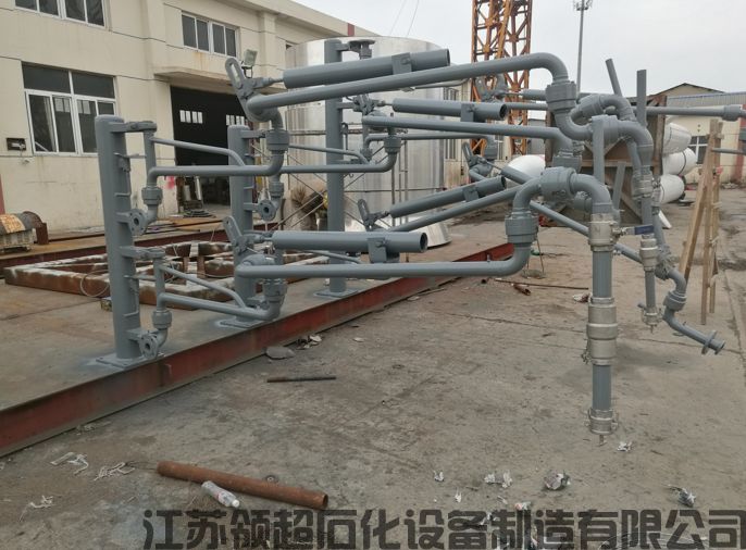 內(nèi)蒙古烏?？蛻舳ㄖ撇少彽囊慌鶤L2543型汽車底部裝卸鶴管已通過物流發(fā)往使用現(xiàn)場(chǎng)(1)